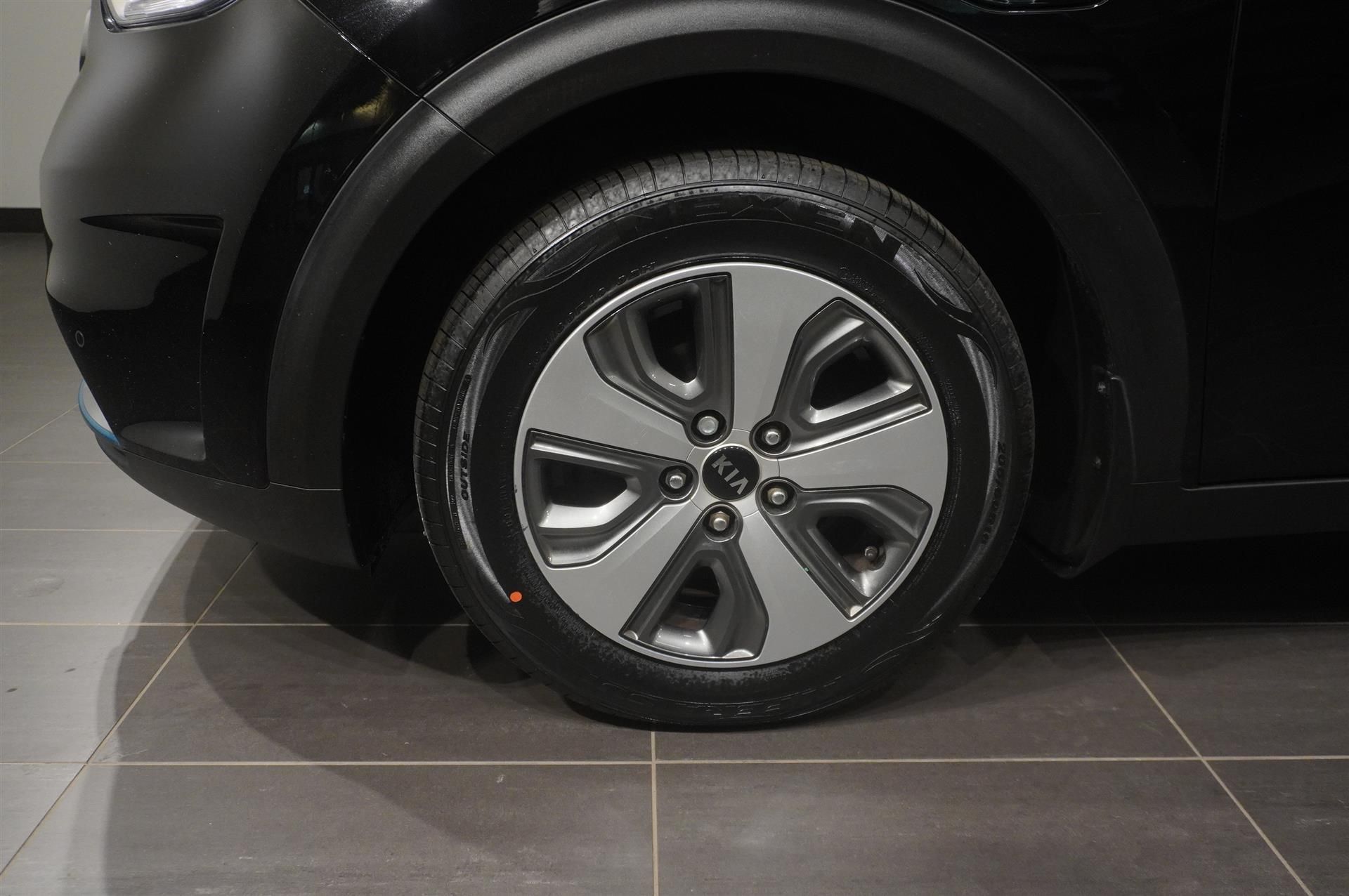 Kia Niro PHEV DCT 141hk Adv Fartpilot 2019, photo 4/16