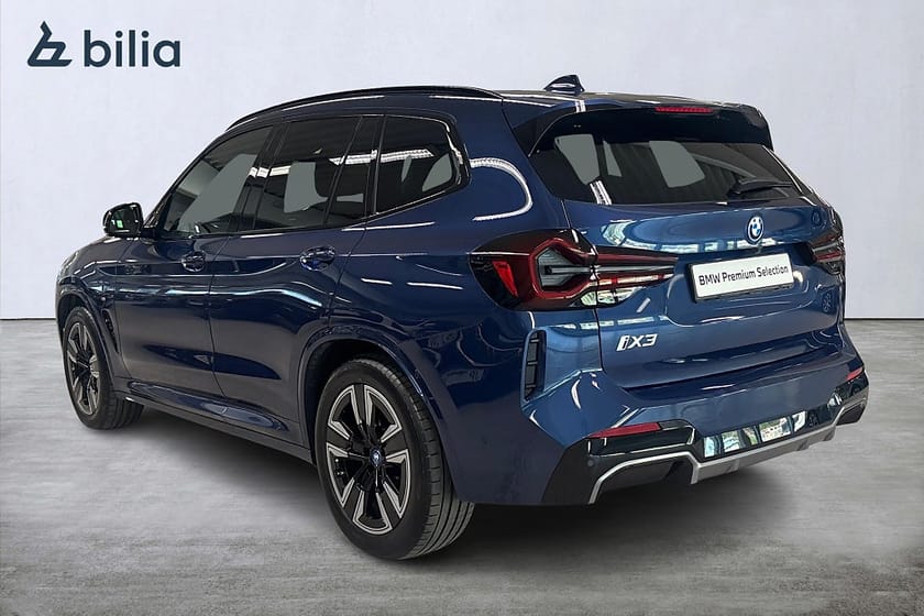 Bild 2 av BMW iX3 | Charged | Aktiv farth. | Tonade rutor | Panorama