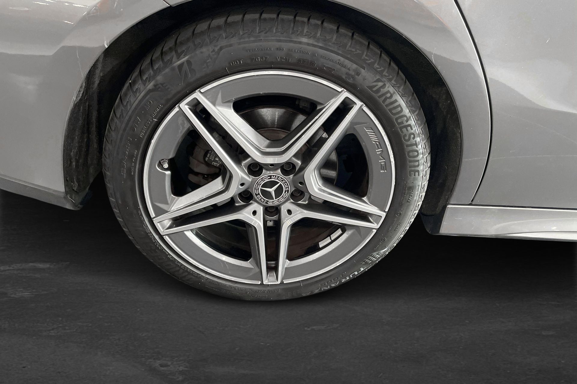 Mercedes-Benz CLA 180 Shooting Brake 2020, photo 6/18