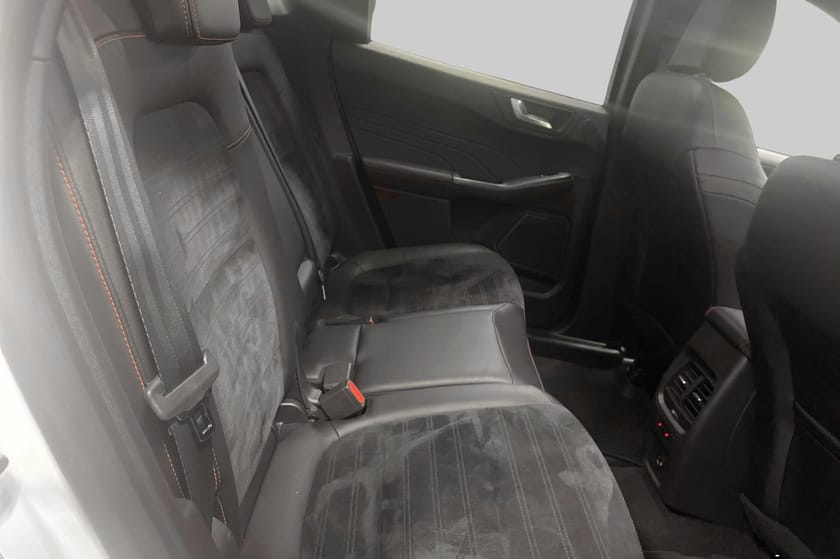 Bild 5 av Ford Kuga Plug-In Hybrid ST-Line 2.5 225Hk PHEV ( Vinterhjul, Dragkrok))