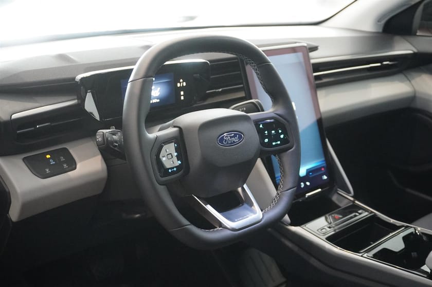 Bild 3 av Ford Explorer EV Extended Range RWD