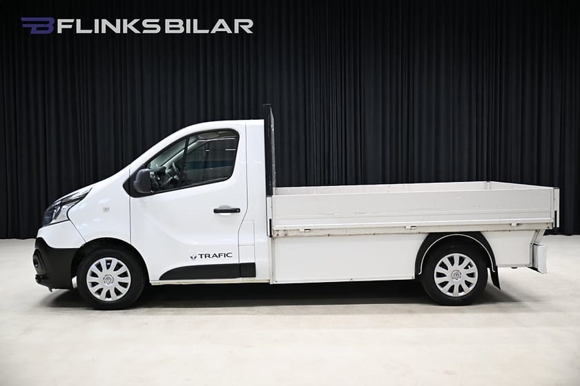 Bild 2 av Renault Trafic Chassi Cab dCi 125HK Flak|Värmare|Backkamera|EnÄgare|Backkamera