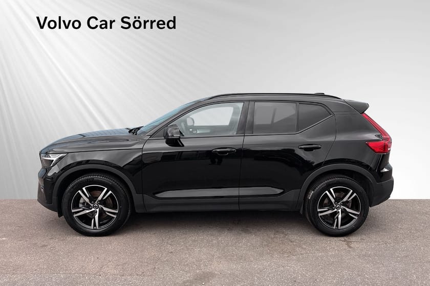 Bild 3 av Volvo XC40 B3 FWD Bensin Plus Dark