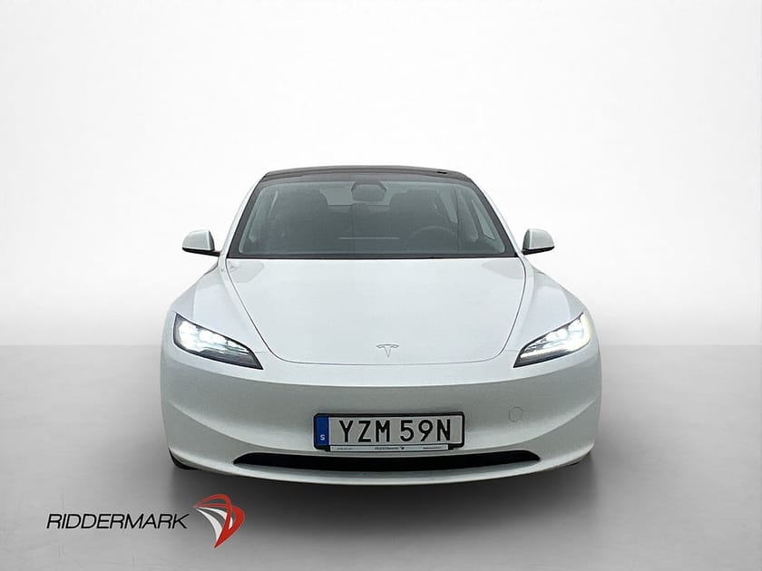 Bild 3 av Tesla Model 3 Standard Range Autopilot Värmepump Svensksåld