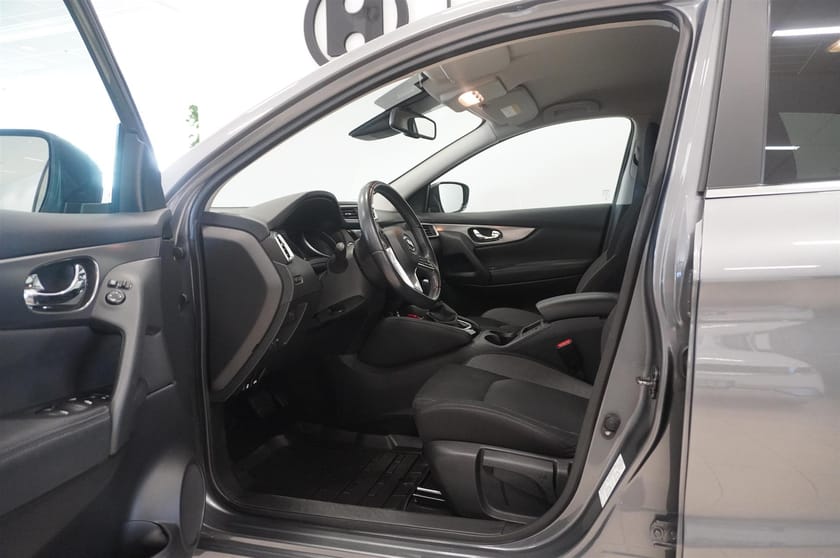 Bild 2 av Nissan Qashqai N-Connecta Aut Drag 160hk