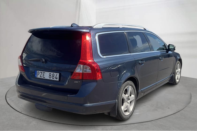 Bild 3 av Volvo V70 II 2.5T (200hk) Summum