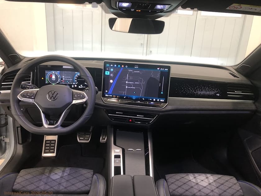 Bild 5 av Volkswagen Passat Variant eHybrid R-line 272hk Plug in hybrid Black Style|Dragkrok|H