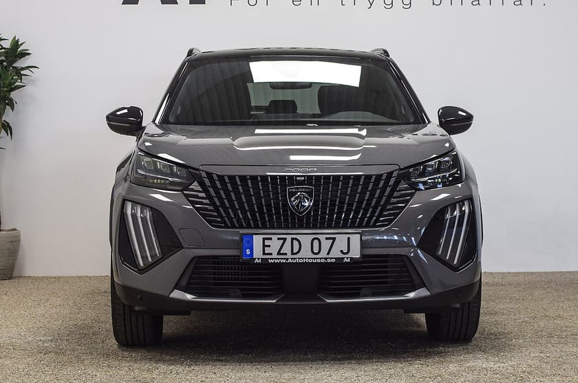 Bild 4 av Peugeot 2008 Hybrid 145 145HK GT Massage Kameror Radarfart Garanti