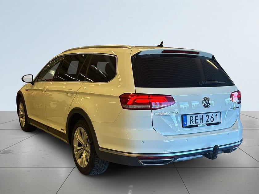 Bild 5 av Volkswagen Passat Alltrack 2.0 TDI 4Motion Sov-däck/Drag/Mok-värm/D-värm