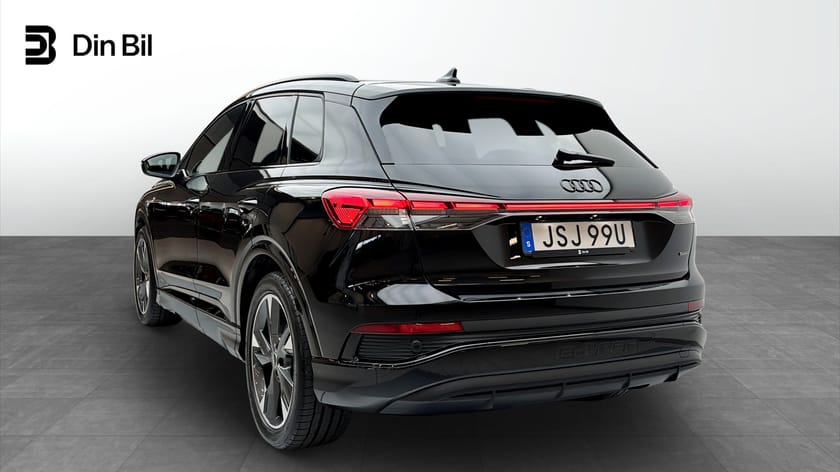 Bild 3 av Audi Q4 45 e-tron quattro 286HK S-Line Drag NAV PANO