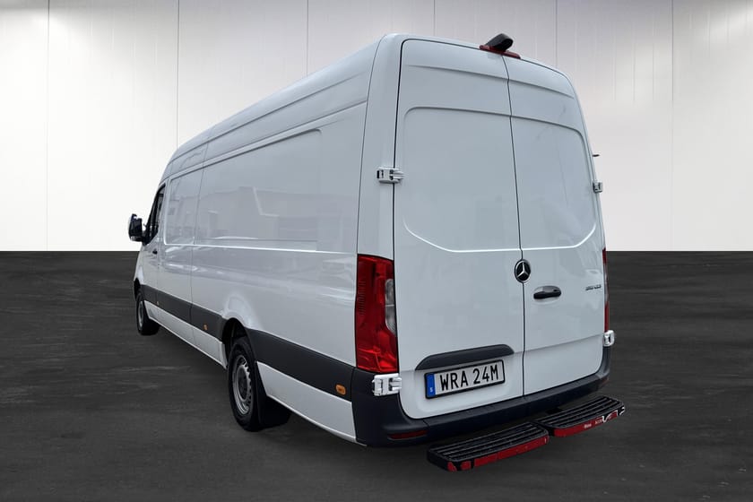 Bild 4 av Mercedes-Benz Sprinter 315 CDI RWD Panel Van SKÅP A4 9G-Tronic | Backkamera | Smartphone