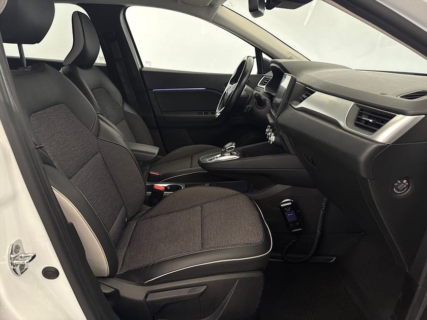 Bild 4 av Renault Captur E-TECH Plugin-Hybrid 160