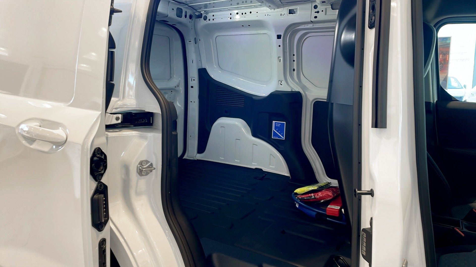 Ford Transit Courier E-Transit Courier 2026, bild 5/9