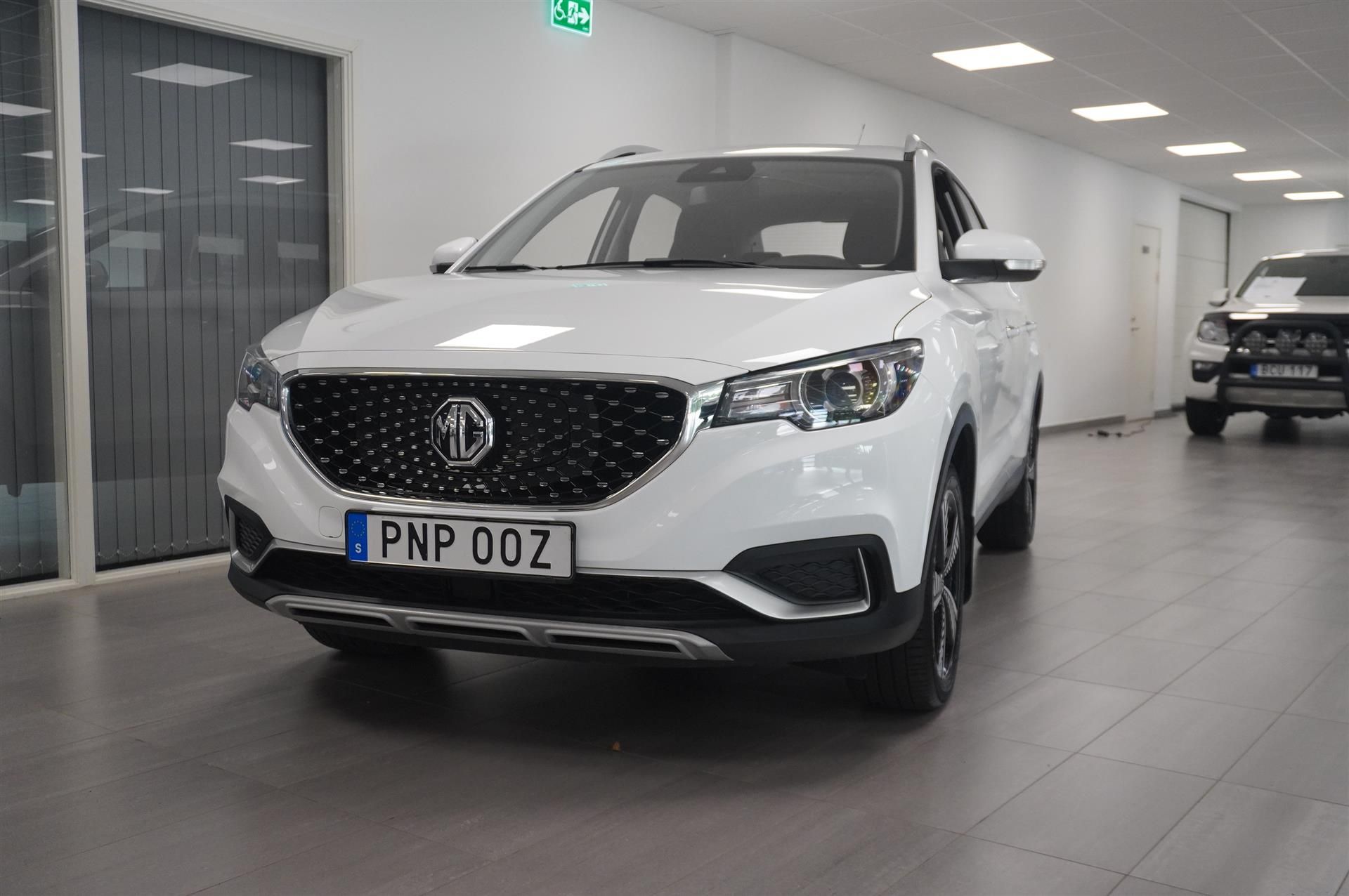 MG ZS Luxury 45kWh Pano Elstol 360 Kam 2021, bild 2/10