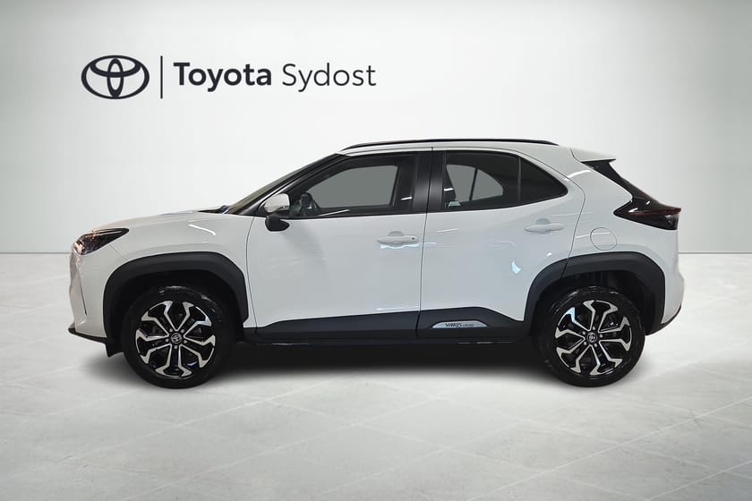 Bild 4 av Toyota Yaris Cross Hybrid AWD-i Active Plus (1300 mil!)