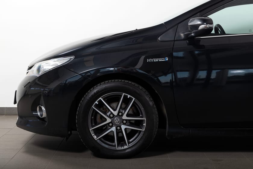 Bild 4 av Toyota Auris Touring Sports Hybrid B-kamera P-sensor Läder