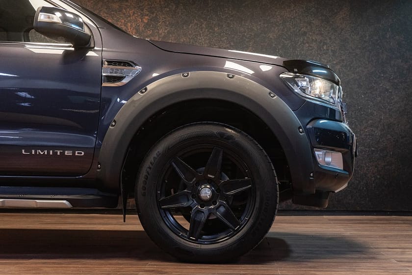 Bild 5 av Ford Ranger Dubbelhytt 3.2 TDCi 4x4 Limited | MOMS | Kåpa | Breddad | 2286kr/m