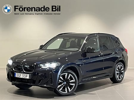 BMW iX3 Charged M Sport Panorama Drag Elstolar Minne Adpt Farth
