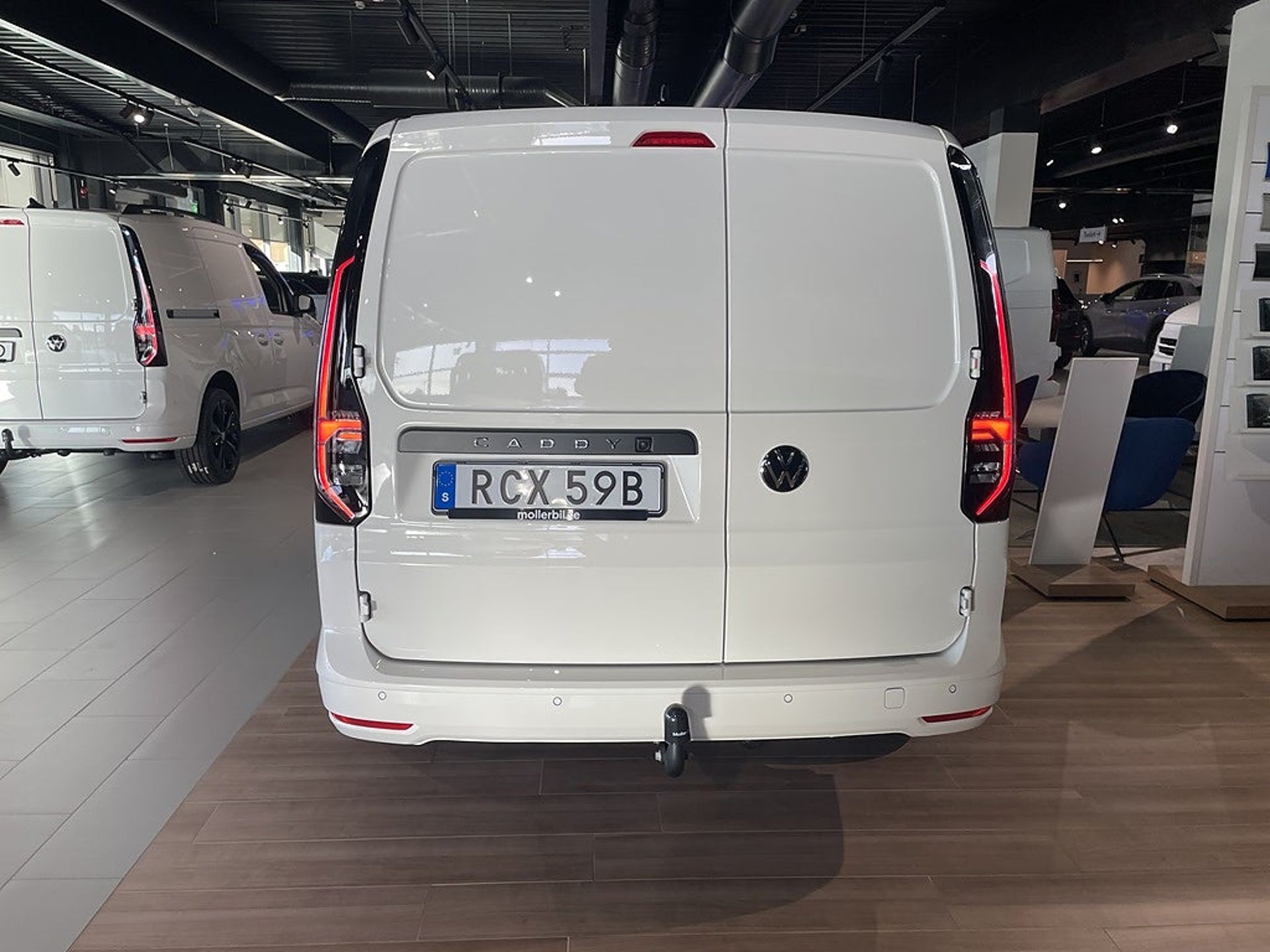 Volkswagen Caddy Cargo MAXI HJULBAS 2026, bild 6/10