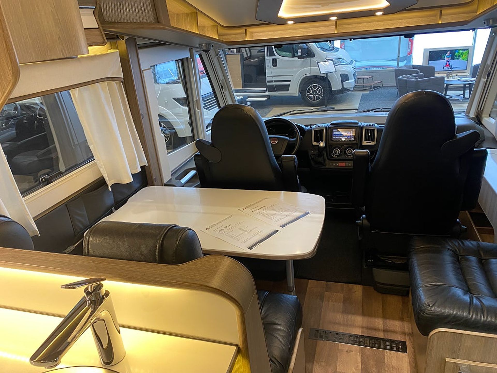 Kabe Campervan Fiat 3.0 MultiJet 2016, kuva 6/10