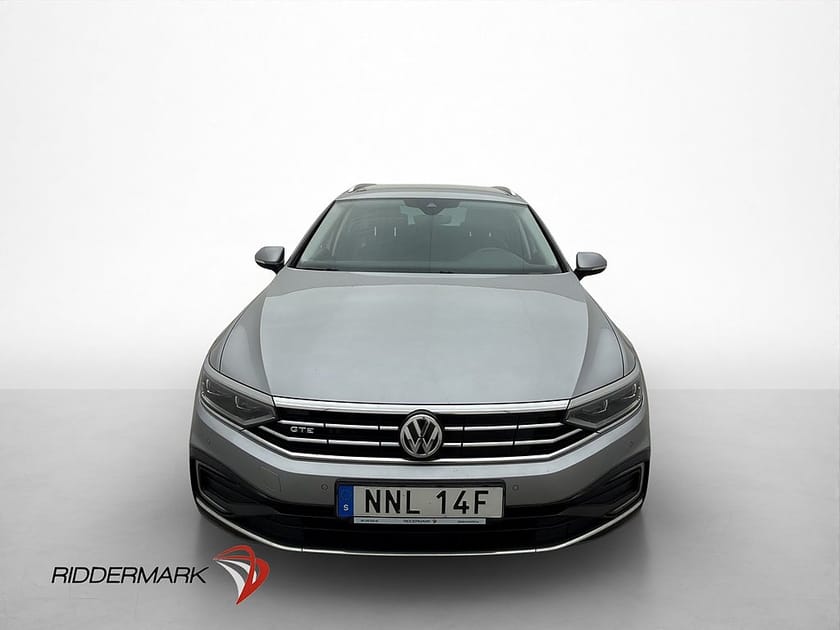 Bild 2 av Volkswagen Passat Sportscombi GTE 218hk Cockpit P-Värm Kamera Drag MOMS