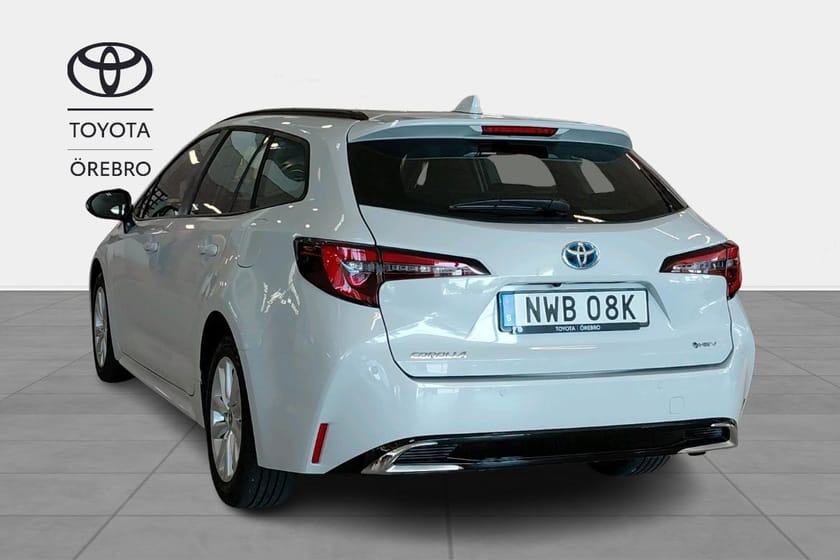 Bild 3 av Toyota Corolla Touring Sports Hybrid 1.8 Active Plus Vinterhjul