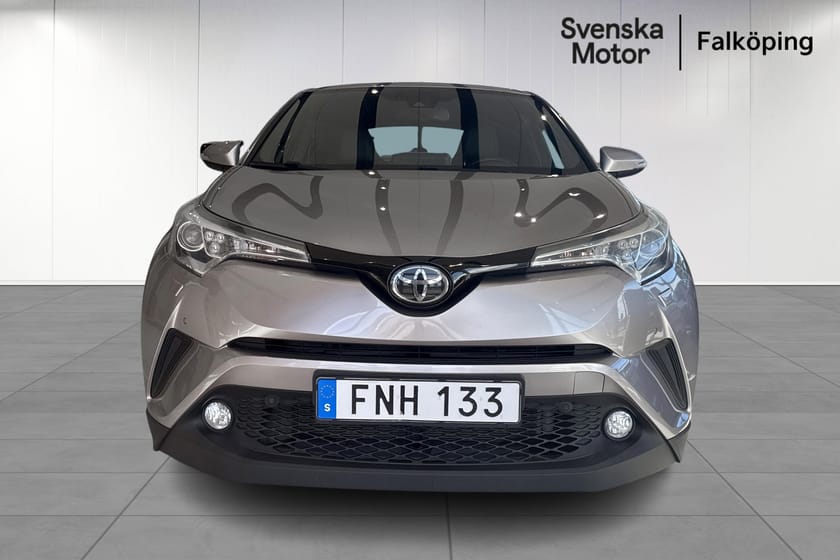 Bild 2 av Toyota C-HR Executive I Dragkrok I Fyrhjulsdrift I Nybesiktad u.a I
