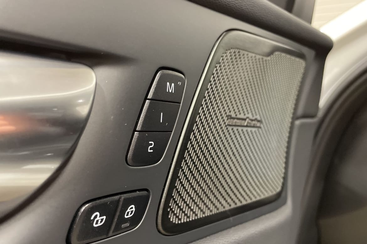 Volvo XC60 2023 - miniatyr 14