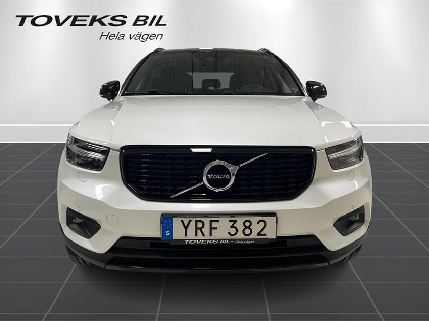 Bild 2 av Volvo XC40 D3 AWD 150hk R-design Panorama / Drag