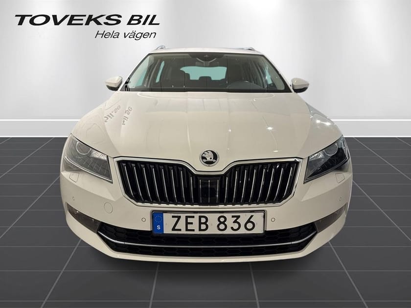 Bild 5 av Škoda Superb Kombi SUP.COM   GRTL&K  TD140/2.0A7A