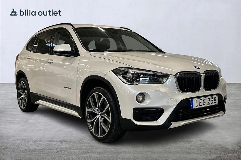 Bild 4 av BMW X1 xDrive20d Steptronic Sport line 190hk Navi Drag HuD
