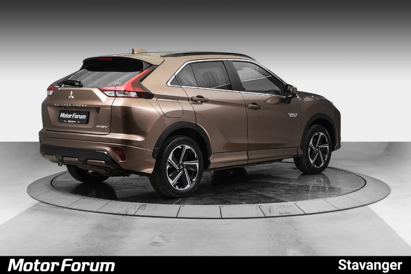Bilde 3 av Mitsubishi Eclipse Cross PHEV INSTYLE+ / NORSK BIL