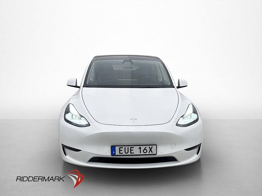 Bild 3 av Tesla Model Y Long Range AWD Pano Kamera AP Drag Moms