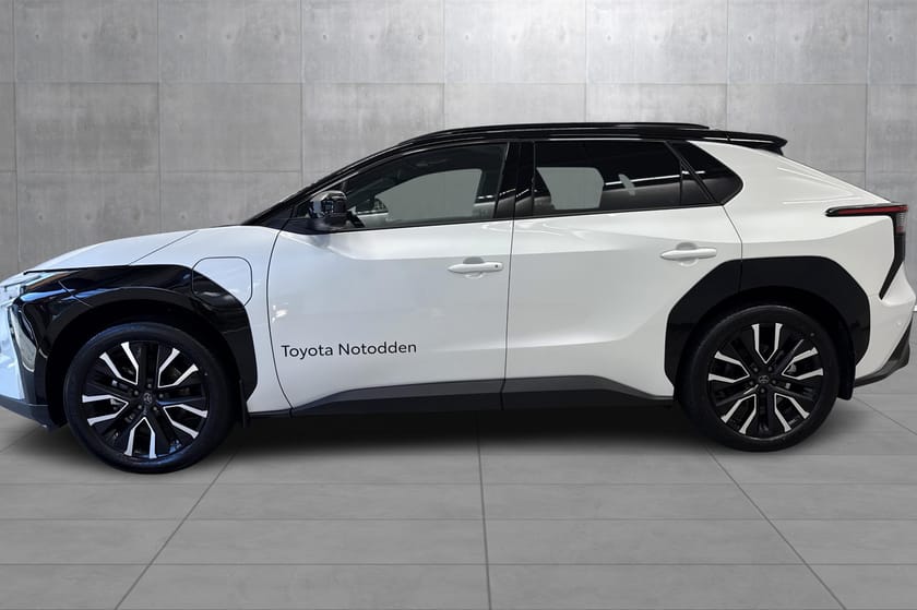 Bilde 2 av Toyota bZ4X AWD/Automat/glasstak - Toppmodell
