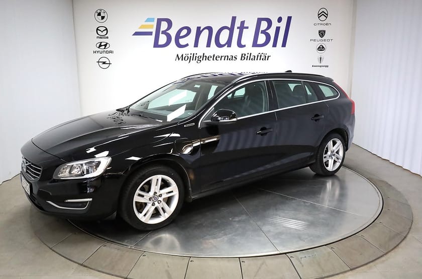 Bild 4 av Volvo V60 D5 Twin Engine AWD | Dragkrok | Momentum