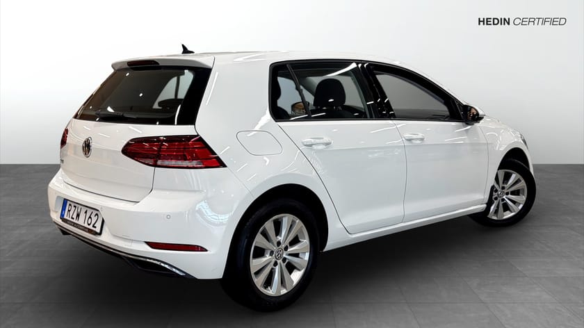 Bild 2 av Volkswagen Golf 1.0 TSi 110hk DSG / SENSORER / CARPLAY /