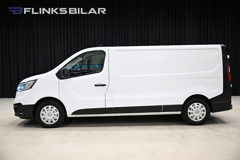 Bild 2 av Renault Trafic Skåpbil dCi 150HK L2 Automat|LED|V-Inredd|Drag|EnÄgare|Leasbar