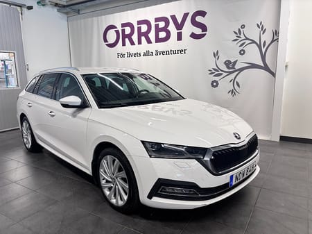 Škoda Octavia Kombi iV Skoda PHEV 204hk, Style, Drag, Värmare, V-hjul, Elbaklucka