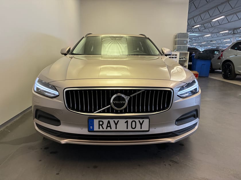 Bild 2 av Volvo V90 B4 Bensin Core / Keyless / Backkamera / BLIS / Navigation /