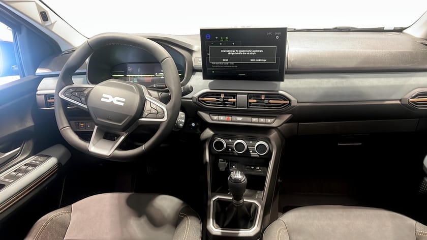 Bild 4 av Dacia Jogger 7-sätes Extreme TCE 110hk 7-SITS PL fr 2790kr/mån