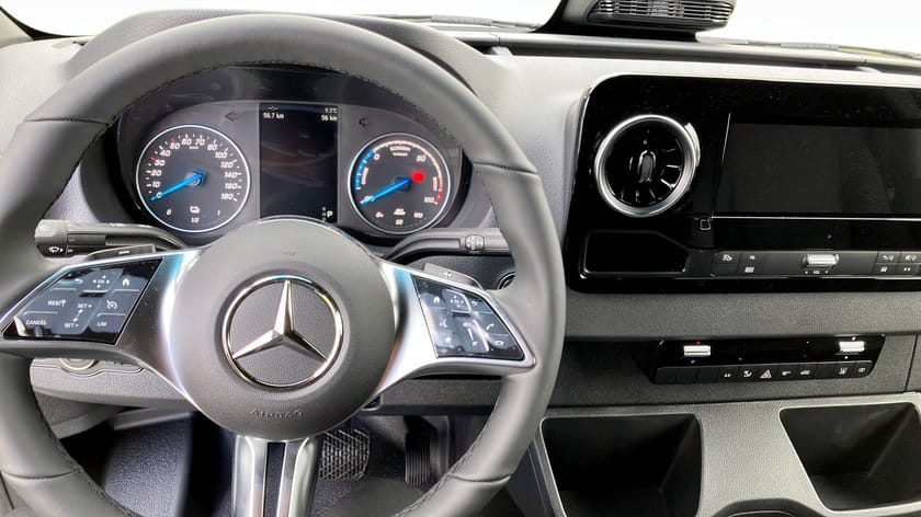 Bild 4 av Mercedes-Benz eSprinter 414 Chassi 81 kWh EH | Lagerbil