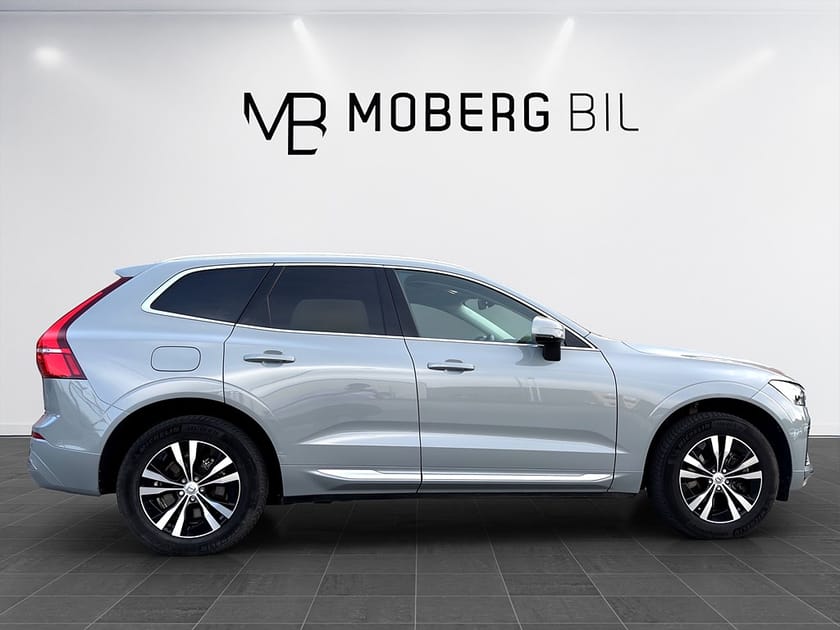 Bild 4 av Volvo XC60 Recharge T6 AWD 350hk Core Edt Pano Läder B-Kamera