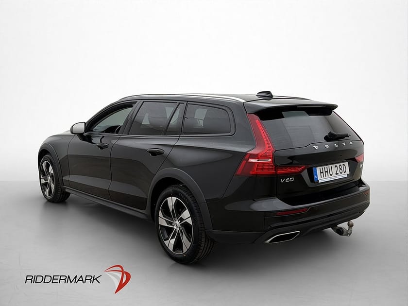 Bild 5 av Volvo V60 Cross Country B4 AWD Momentum 197hk Drag