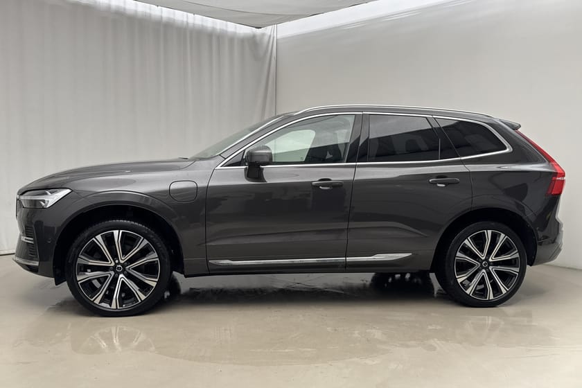 Bild 2 av Volvo XC60 T6 AWD Recharge (340hk) Inscription Luft B&W