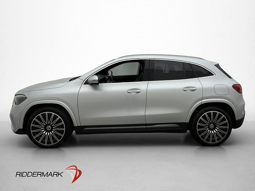 Bild 4 av Mercedes-Benz GLA 200 AMG Premium Wide Värmare 360° Navi
