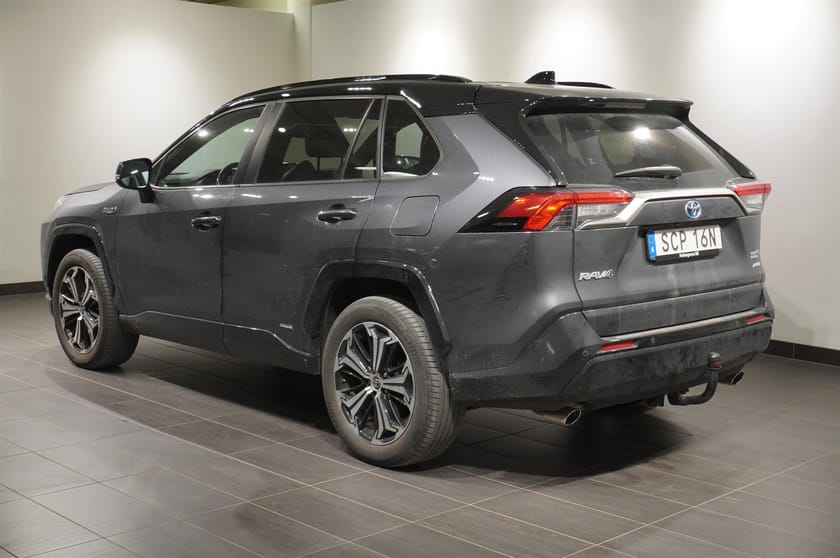 Bild 2 av Toyota RAV4 Laddhybrid 2.5 Plug-In Hybrid AWD Style Drag Kamera