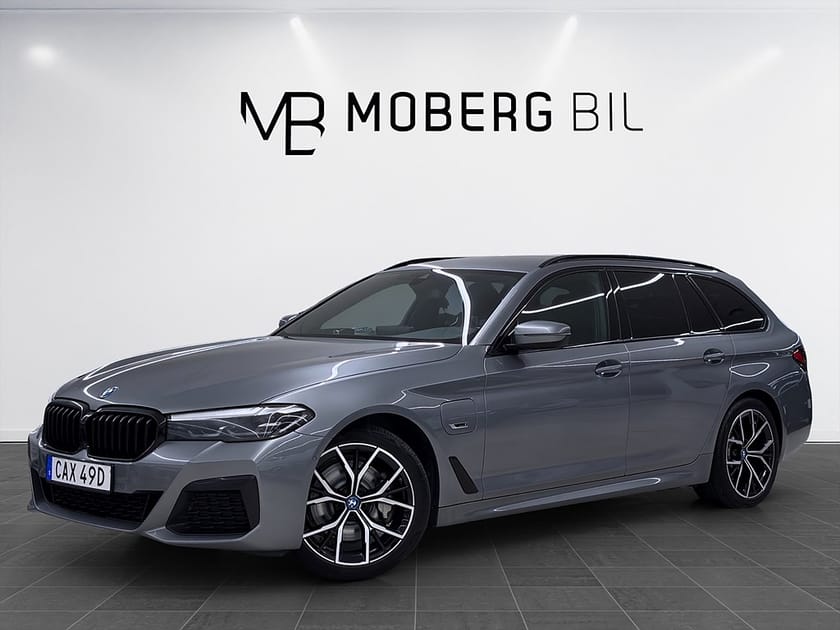 Bild 1 av BMW 530e xDrive Touring 292hk M sport H&K Drag Navi