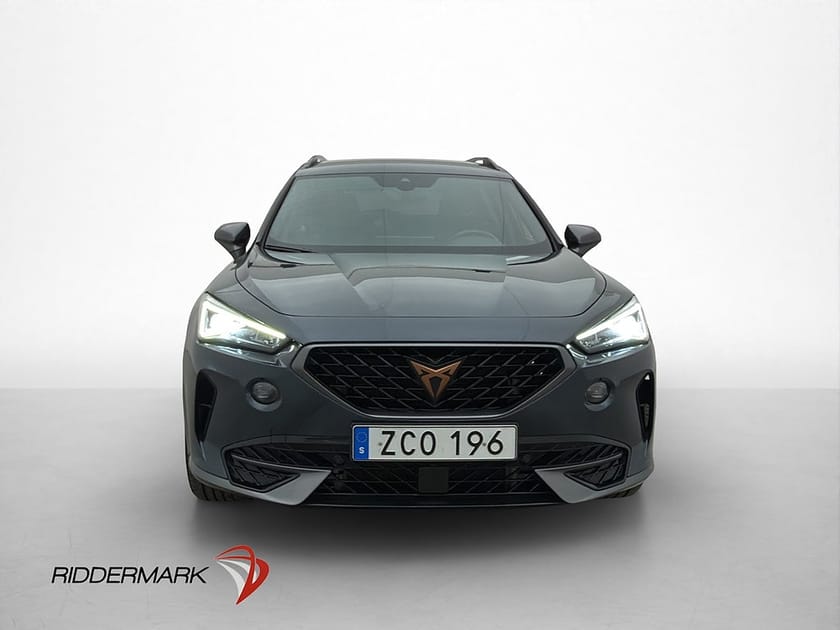 Bild 2 av CUPRA Formentor e-Hybrid 204hk Cockpit Navi Kamera Carplay