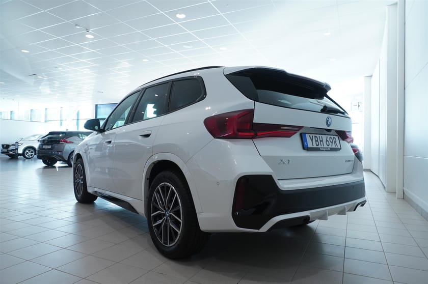 Bild 4 av BMW X1 xDrive25e M-Sport Drag Backkamera Rattvärme