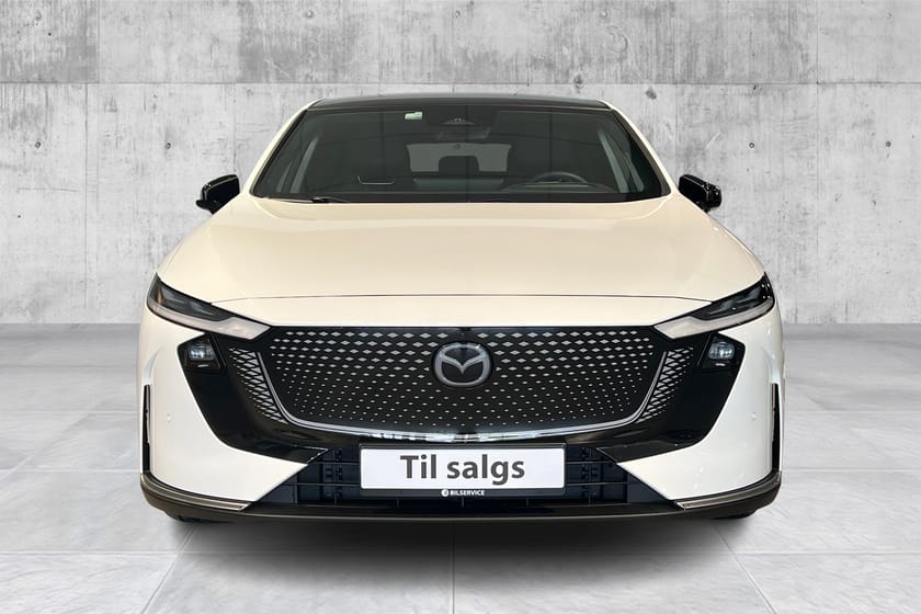 Bilde 2 av Mazda 6e Standard Range Takumi-Hud-360"-Dab-App-Sony-Navi
